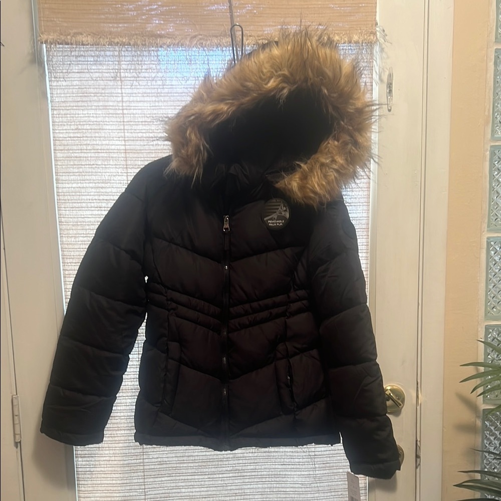 Madden Girl Puffer Jacket with Faux Fur Hood - Picture 2 of 10